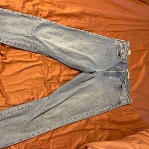Levi High Rise Jeans